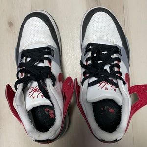 Nike Air Flight 9.5 shoes